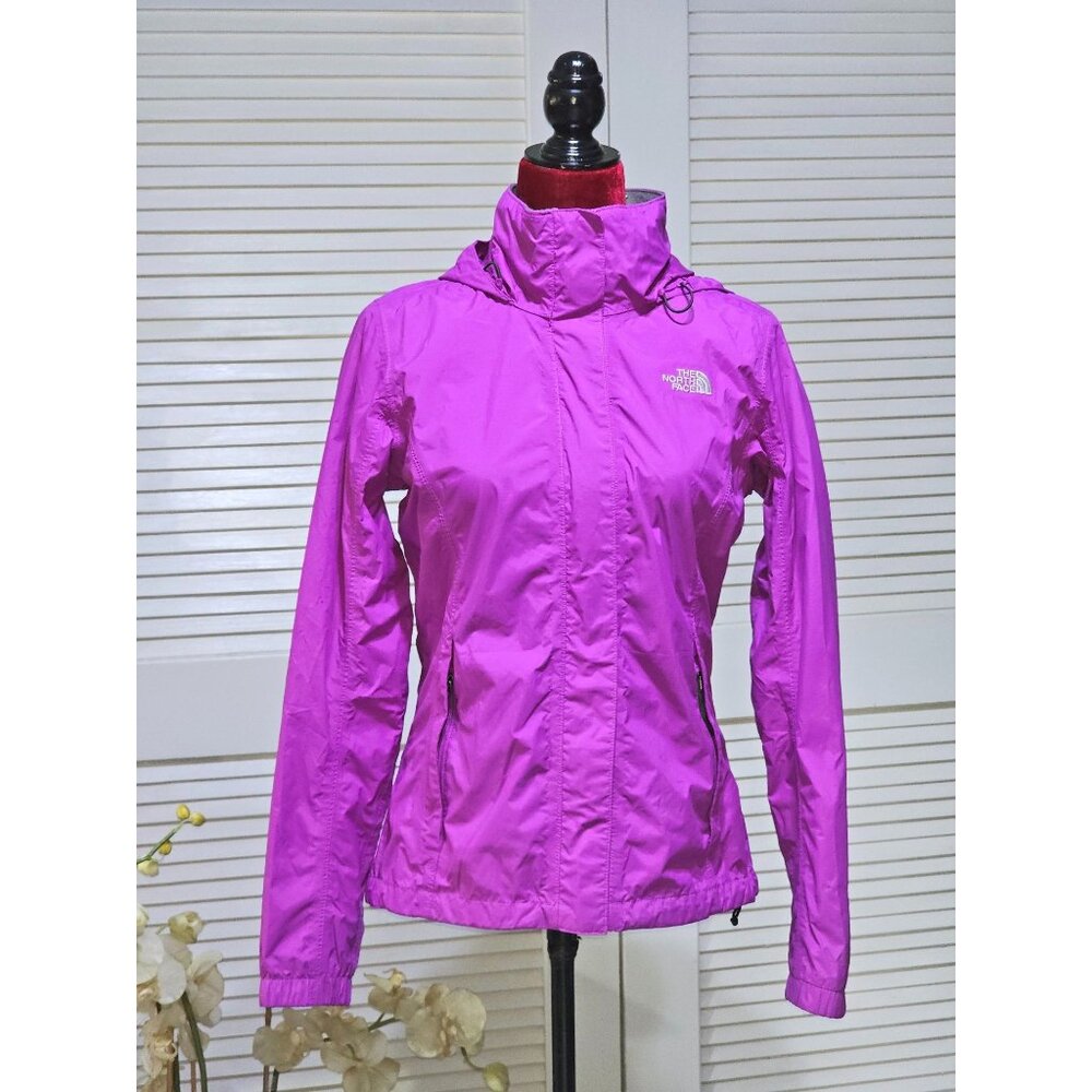 The North Face Women's Magenta HyVent Rain Resolve Jacket Size Small 2618